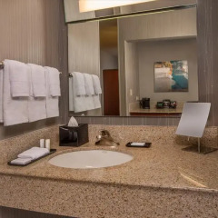 Отель Courtyard Arlington Rosslyn 3* Стандартный номер с различными типами кроватей фото 2