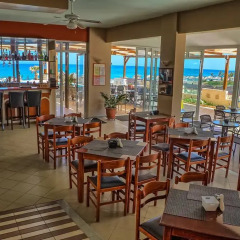 Апарт-отель Seafront Hotel Apartments гостиничный бар