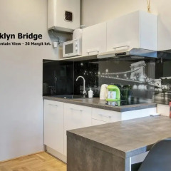 Апартаменты Little Americas Hillside Apartments Будапешт в номере