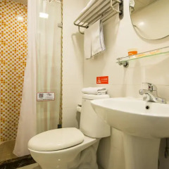Отель Home Inn Beijing Drum Tower Jiaodaokou Китай, Пекин - отзывы, цены и фото номеров - забронировать отель Home Inn Beijing Drum Tower Jiaodaokou онлайн ванная фото 2