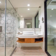 Отель U Zenmaya Phuket 4* Улучшенный номер с двуспальной кроватью фото 5