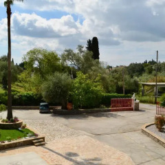 Hotel Paloma Blanca парковка