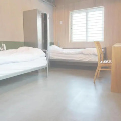 G guesthouse Itaewon - Hostel Номер Делюкс с 2 отдельными кроватями фото 12