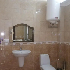 Гостиница Four Inns ванная фото 2