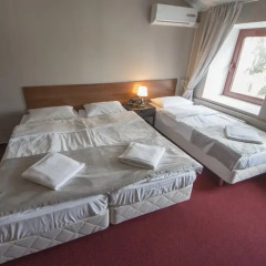 Hotel Bahet 3* Стандартный номер с различными типами кроватей фото 8