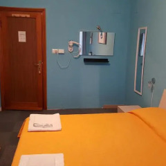 Отель B&B Cavour16 Генуя комната для гостей