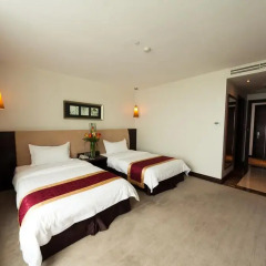 The Hanoi Club Hotel & Lake Palais Residences 4* Номер Делюкс с 2 отдельными кроватями
