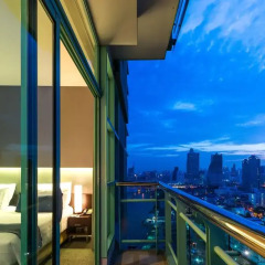 Отель Chatrium Riverside Bangkok 5* Номер Премиум с двуспальной кроватью фото 19