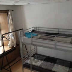 Hotel Centre Кровать в общем номере с двухъярусной кроватью фото 2