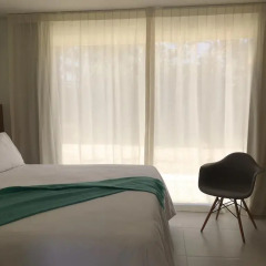 Live Hotel Boutique - Adults Only комната для гостей