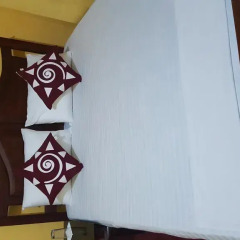 Отель Happy Beach Inn and Restaurant интерьер отеля