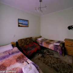 Отель Guesthouse Alakol Кыргызстан, Каракол - отзывы, цены и фото номеров - забронировать отель Guesthouse Alakol онлайн комната для гостей фото 2