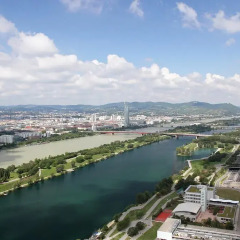 Отель Urban Flats Vienna Danube Австрия, Вена - отзывы, цены и фото номеров - забронировать отель Urban Flats Vienna Danube онлайн балкон
