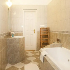 Отель Liana-Luxury And Central Flat Будапешт спа