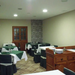 Отель Hostal Salones Victoria питание