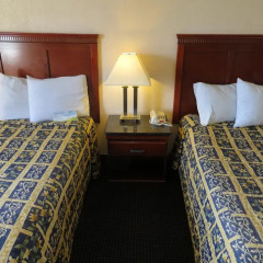 Отель Days Inn by Wyndham Long Beach City Center 2* Стандартный номер с различными типами кроватей фото 5