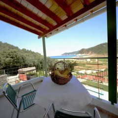 Отель Aselinos Suites 3* Коттедж с различными типами кроватей фото 25