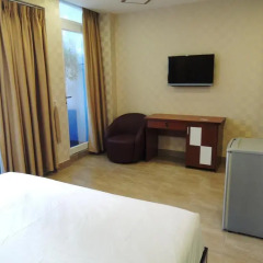 Hoang Anh Hotel 2* Улучшенный номер фото 4