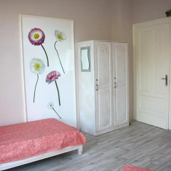 Отель Ulpia House Стандартный номер с двуспальной кроватью (общая ванная комната) фото 3