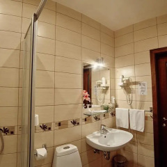 Гостиница Старый дворик на Мопра Стандартный номер с двуспальной кроватью фото 7