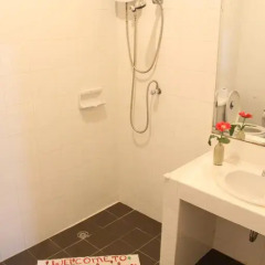 Отель Beach Breeze Guesthouse 2* Стандартный номер с различными типами кроватей фото 5