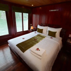 Отель Halong Royal Palace Cruise 3* Номер Делюкс с двуспальной кроватью фото 3