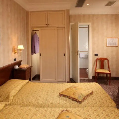 Hotel Condotti 3* Стандартный номер с двуспальной кроватью фото 13