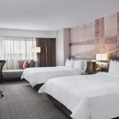 Отель Teaneck Marriott at Glenpointe Стандартный номер с различными типами кроватей фото 5
