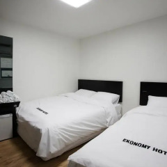 Отель Ekonomy Myeongdong Central 3* Стандартный номер фото 10