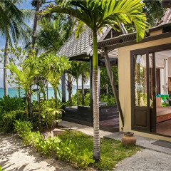 Отель Peace Resort 4* Бунгало