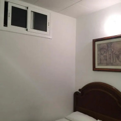 Отель Hostal Mont Thabor Номер категории Эконом с различными типами кроватей фото 3