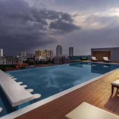 Отель Unique Regency Pattaya бассейн