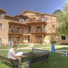 Отель Apartamentos Alquitara