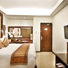 Отель Best Western Kuta Villa 3* Улучшенный номер с различными типами кроватей фото 5