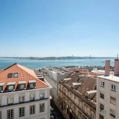 Отель Portuguese Living Chiado One Лиссабон пляж фото 2