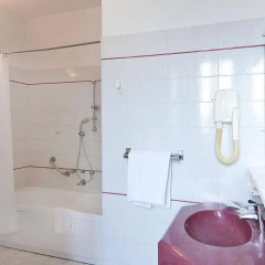 Отель IH Hotels Milano Ambasciatori 4* Стандартный номер с различными типами кроватей фото 8