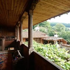 Отель Zheravna Ecohouse Болгария, Сливен - отзывы, цены и фото номеров - забронировать отель Zheravna Ecohouse онлайн балкон