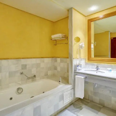 Отель Hipotels Eurotel Punta Rotja & Spa 4* Люкс с различными типами кроватей фото 5