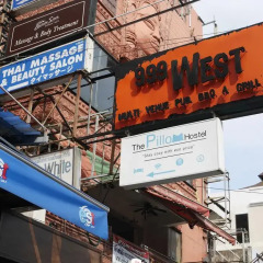 The Pillow Hostel городской автобус