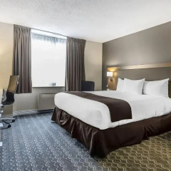 Отель Coast Vancouver Airport 3* Улучшенный номер с различными типами кроватей фото 4