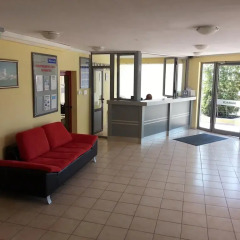 Апартаменты Marack Apartments Солнечный берег комната для гостей