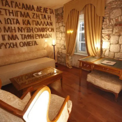 Boutique Hotel Astoria 4* Улучшенный номер с различными типами кроватей фото 3