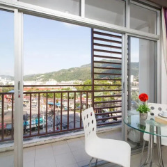 Отель Patong Buri 3* Улучшенный номер с различными типами кроватей фото 7
