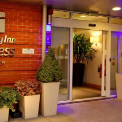 Отель Holiday Inn Express Birmingham Redditch спа фото 2