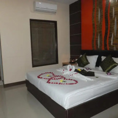 Dengba Hostel Phuket Улучшенный номер с различными типами кроватей фото 22