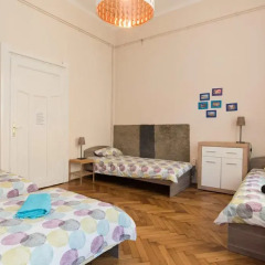 Отель Downtown Oasis Guesthouse Стандартный номер с различными типами кроватей фото 3