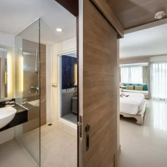 Отель Novotel Phuket Resort 4* Улучшенный номер с двуспальной кроватью фото 8