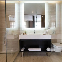 Отель Dominic & Smart Luxury Suites Republic Square 4* Представительский люкс с различными типами кроватей фото 10