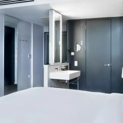 Отель INNSIDE By Meliá Manchester Улучшенный номер с различными типами кроватей