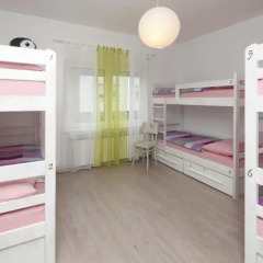 Pozitiv Hostel Кровать в общем номере с двухъярусной кроватью фото 2